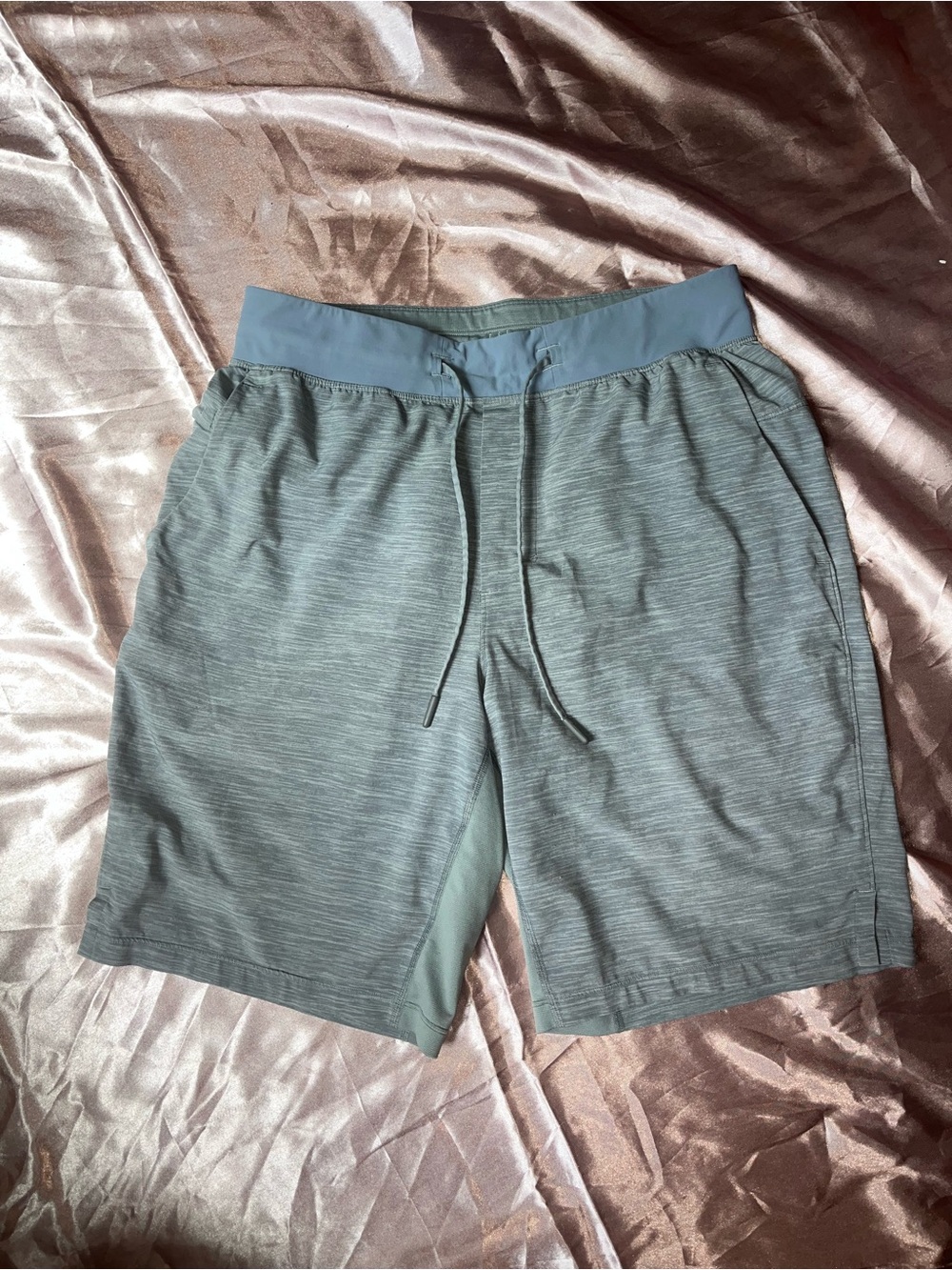 Lululemon T.H.E. Short 9" *Liner Size Small